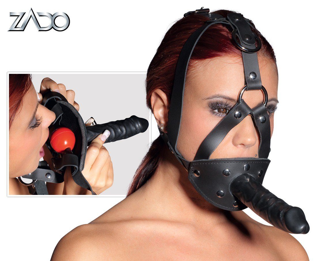 Chin Dildo: Mounted Realistic Strapon, Mask Accommodator on Face